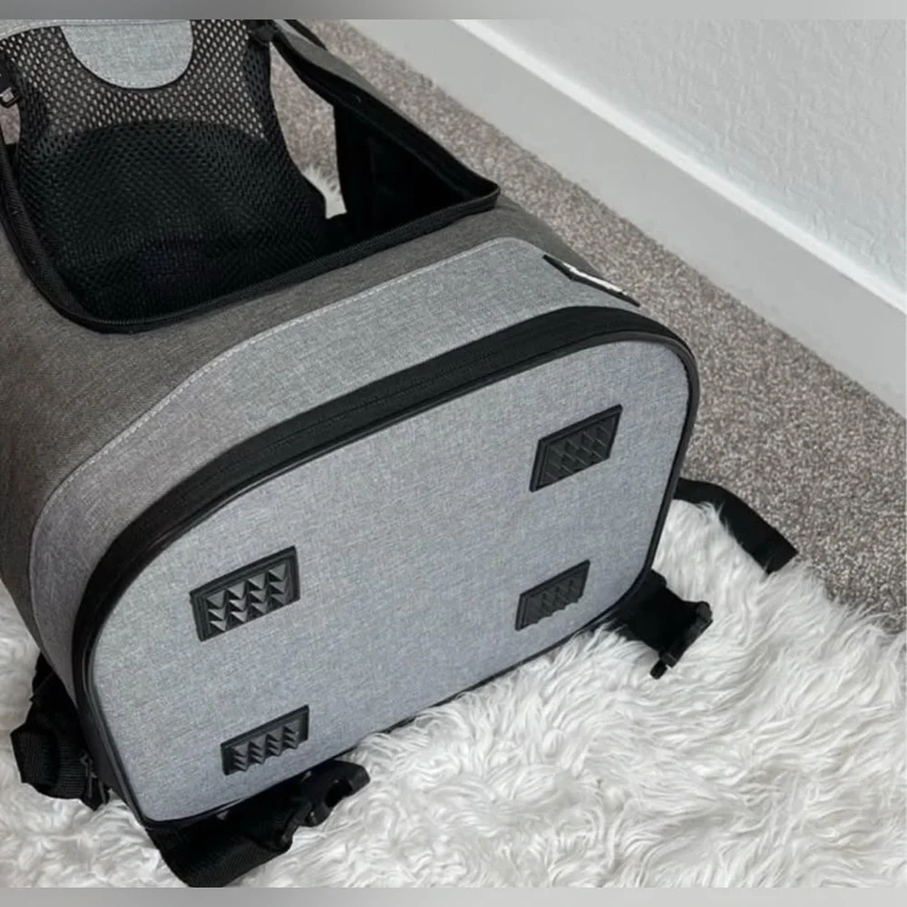 Pet travel carrier back pack (small dog)